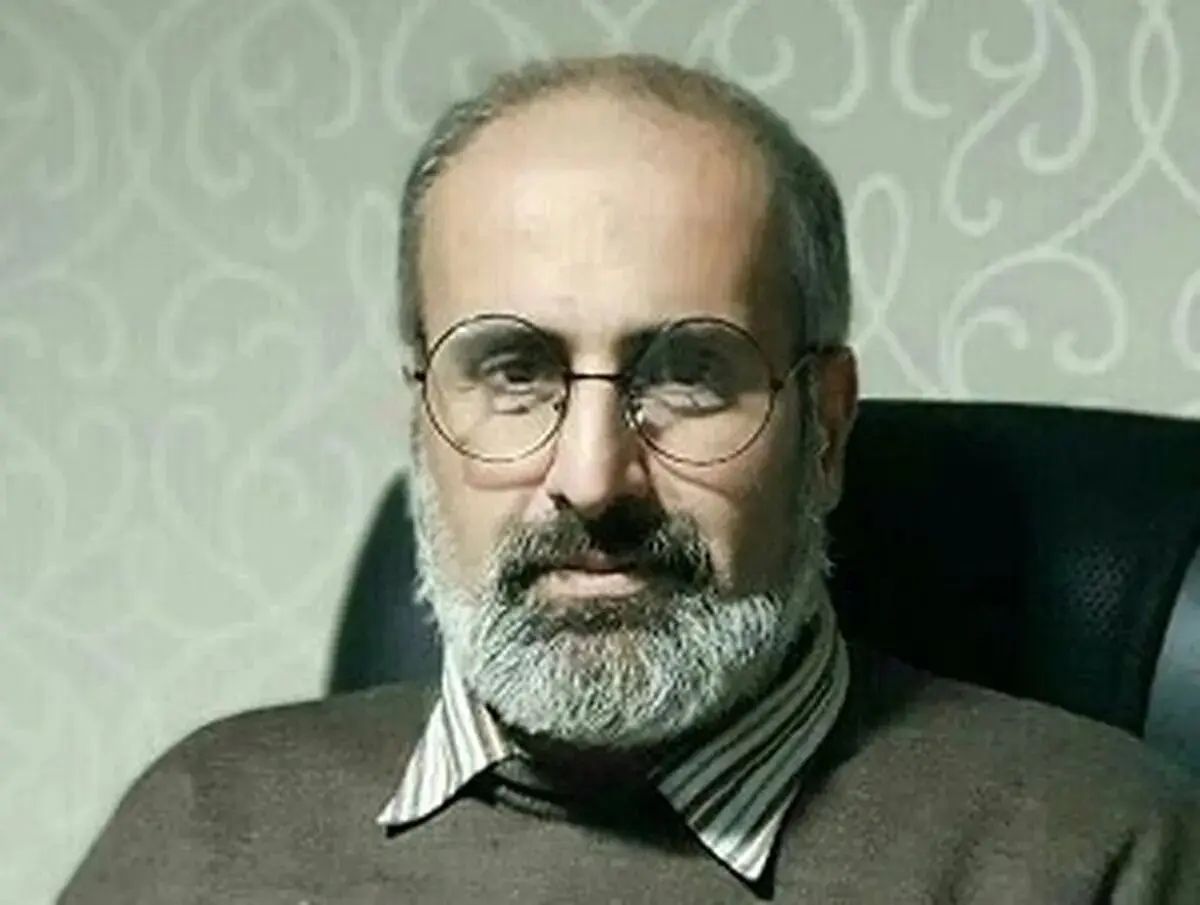 داوری:چرا نهادهای نظارتی به پرونده روحالله رضوی و حسین شمخانی ورود نمیکنند؟