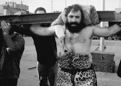 سفر در زمان؛ نمایش نفسگیر سیروس قهرمانی با یک شیر در شیراز؛ دهه 30