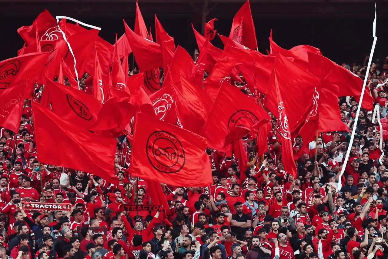 درخواست باشگاه تراکتور: بازی با پرسپولیس با تماشاگر برگزار شود