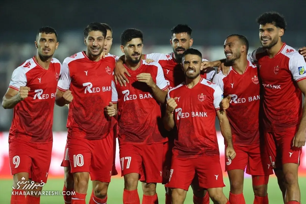 پرسپولیس ۴ - استقلال خوزستان ۱/ صدر جدول با گلباران آبیها، قرمز شد