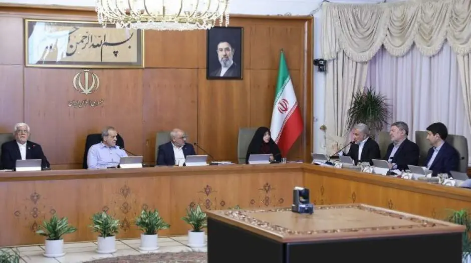 تأکید رئیسجمهور بر پشتیبانی از نیروهای مسلح - مردم سالاری آنلاین