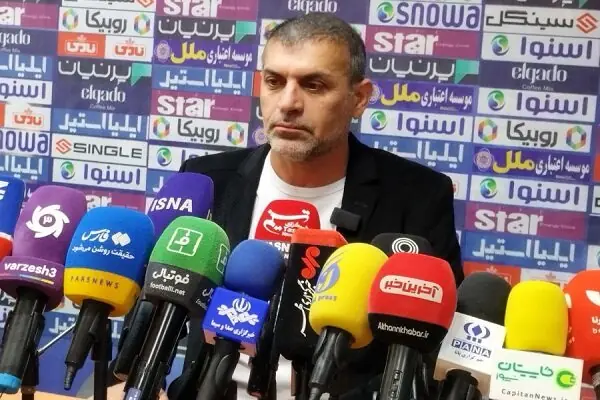 سرمربی ذوبآهن: انرژی هواداران به کمک ملوان آمد