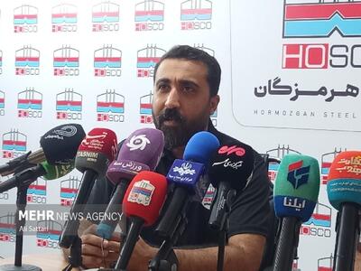  سرمربی فولاد هرمزگان: هدف ما معرفی جوانان و ارتقای جایگاه تیم است