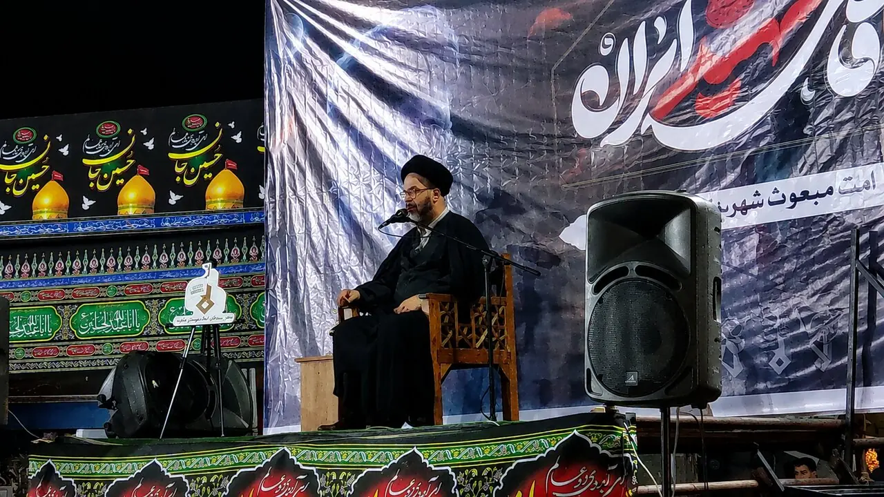 حجت الاسلام چوبچیان: خونخواهی شهدا تعطیل بردار نیست
