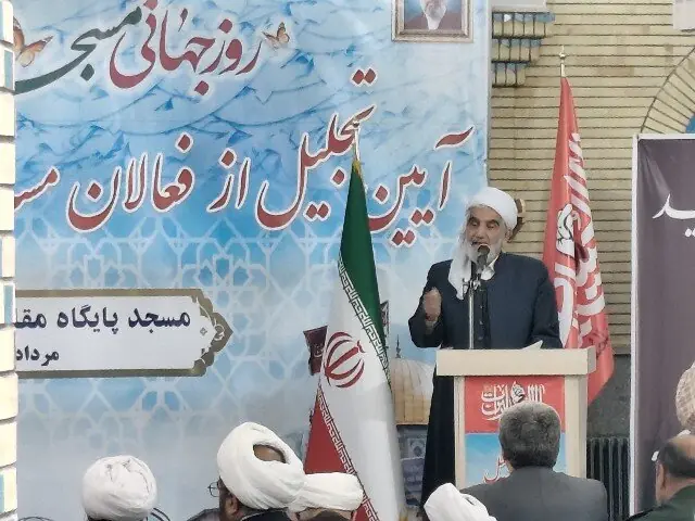 امام جمعه سنندج: مسجد نقطه مشترک مسلمانان و پایگاه وحدت است
