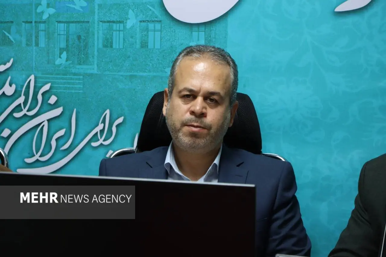 رستمی: عدالت آموزشی با توزیع منصفانه منابع محقق میشود