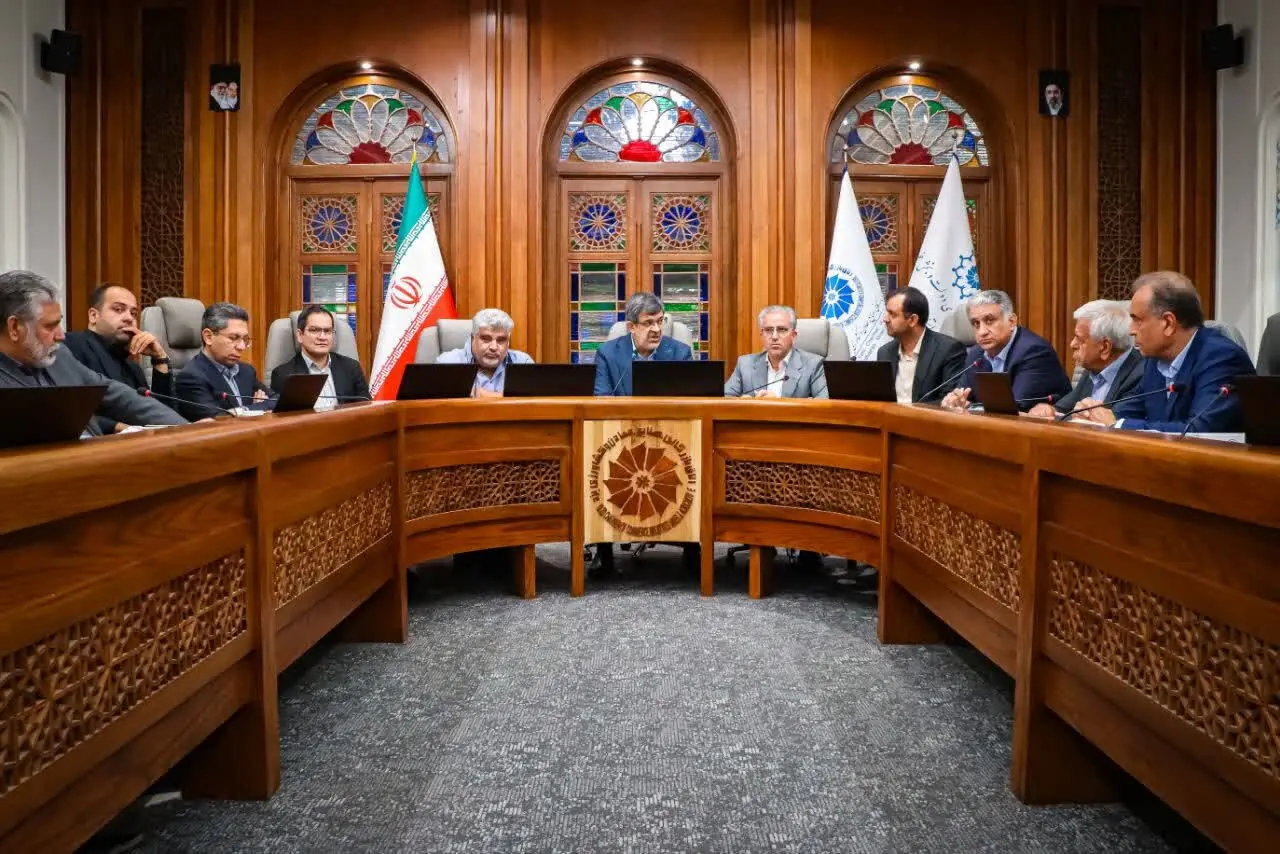 بابایی: رفع گرههای ارزی و لجستیکی استان یزد با جدیت دنبال میشود