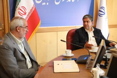 دانشگاهها نیروی ماهر متناسب با نیاز بازار کار تربیت کنند