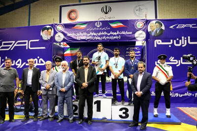 کرمان بر سکوی قهرمانی؛ پایان رقابتهای کشتی پهلوانی کارگران کشور