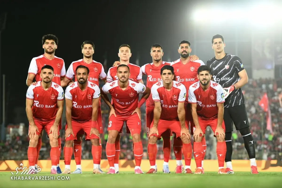  پرسپولیس ۴ - استقلال خوزستان ۱/ صدر جدول با گلباران آبی‌ها، قرمز شد - پارس فوتبال