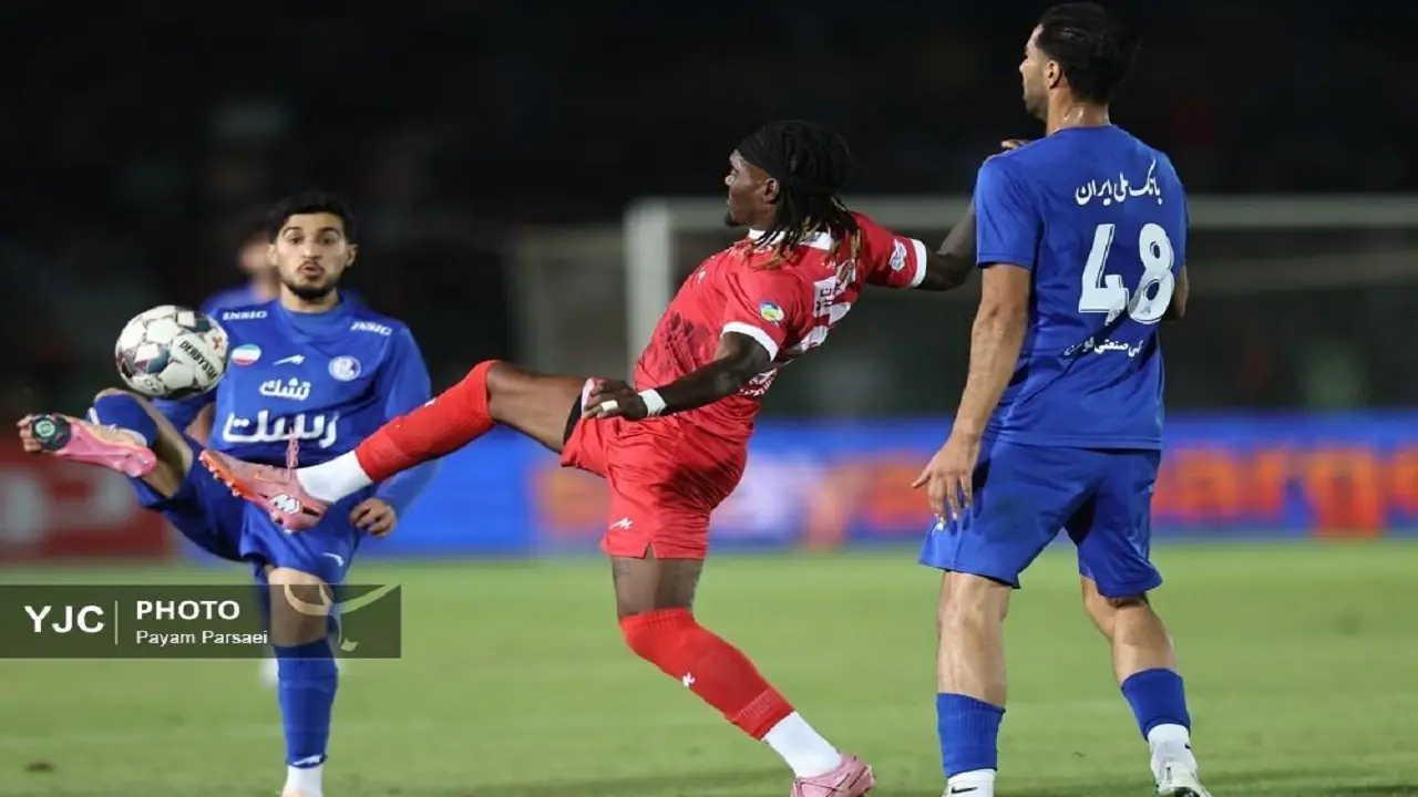 تقابل پرسپولیس با آبی پوشان اهوازی در شهرقدس - پارس فوتبال