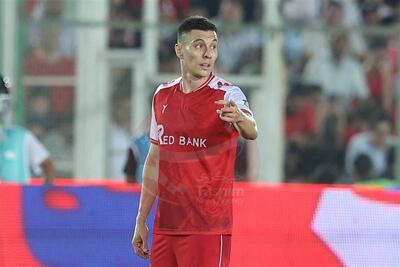 عدم وجود لوگوی پرسپولیس روی پیراهن ایگور سرگیف! - پارس فوتبال