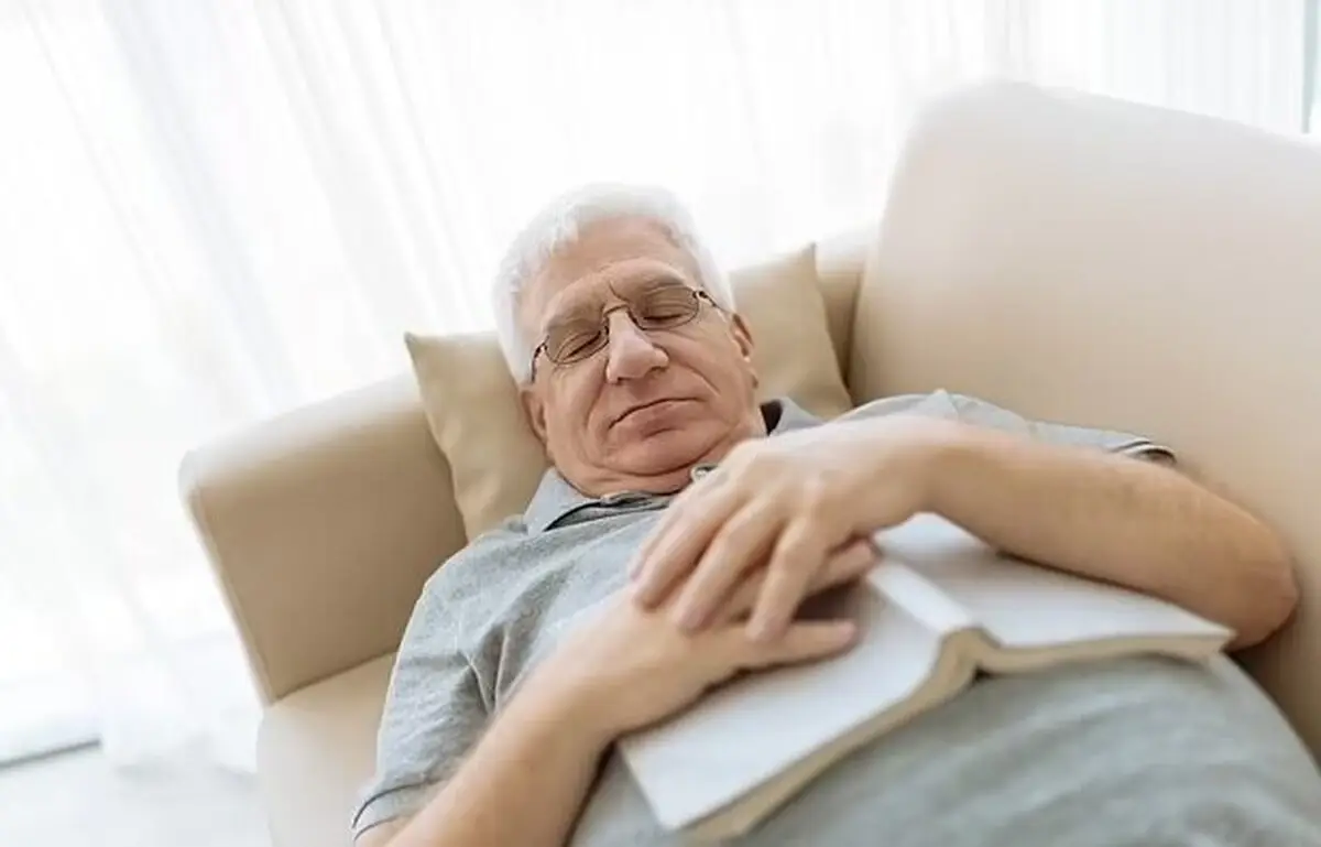 آیا خواب بعدازظهر مفید است یا مضر؟ | خواب کوتاه روزانه چه فوایدی دارد؟