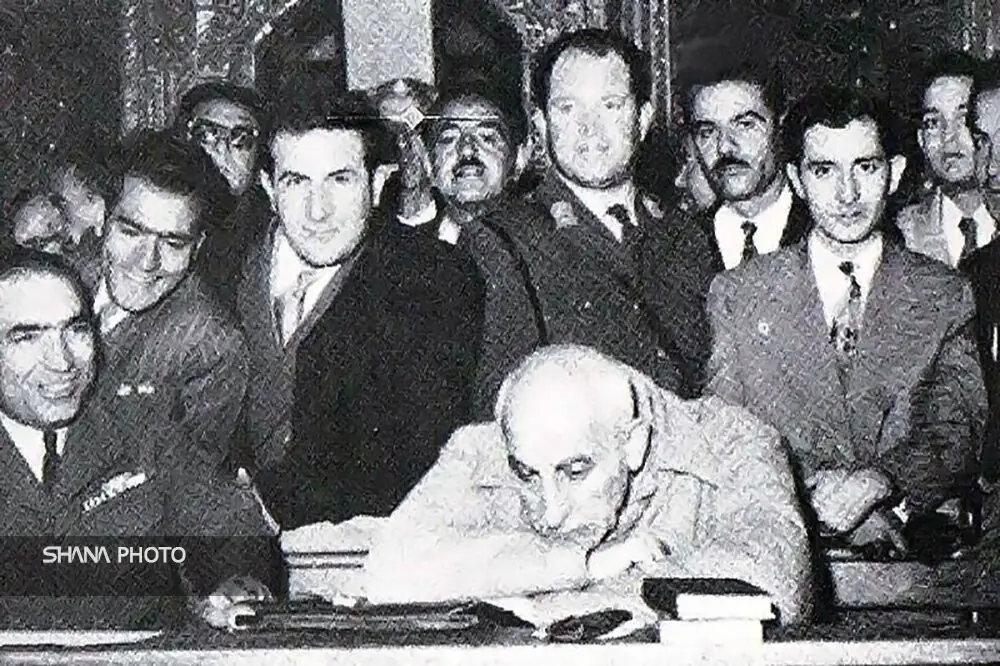 ۲۸ مرداد؛ روایتی کهنه از طمعی تازه