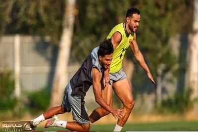  اوستون اورونوف در پرسپولیس تارتار روی نیمکت خواهد بود