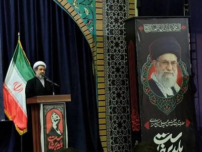 وحدت حول محور ولایت مهمترین عامل عبور از توطئههای دشمنان است
