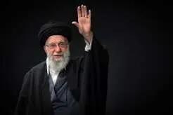 او رفت، اما در قلبها ماندگار شد؛ تصاویری از مراسم باشکوه تشییع امام شهید در قم+ فیلم