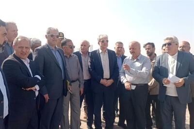  بازدید خبرنگاران ملی و استانی از مسکن ملی اردبیل - تسنیم