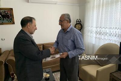 روایت دیدار با مردان صبر و استقامت؛ تجلیل از آزادگان سرافراز سنندج - تسنیم