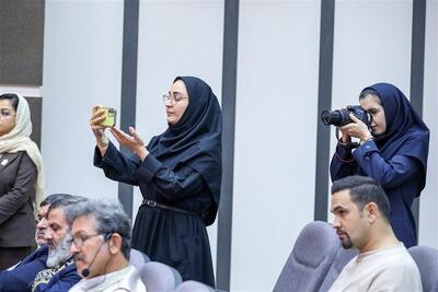 یادداشت| عکاس؛ راوی خاموش تاریخ؛ از یک کلیک تا ثبت حافظه یک استان - تسنیم