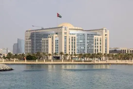 امارات تمام مبادلات تجاری و مالی خود با ایران را تعلیق کرد