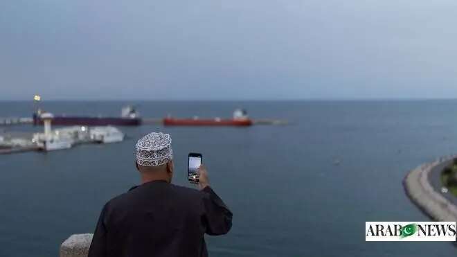 فاز بعدی جنگ در منطقه، اعراب را به عصر شتر سواری بازمیگرداند