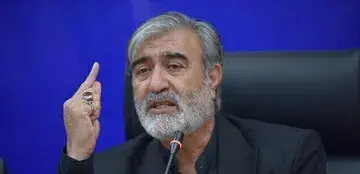 عزیزی خطاب به آمریکا: تا دیر نشده به حضور خود در منطقه پایان دهید