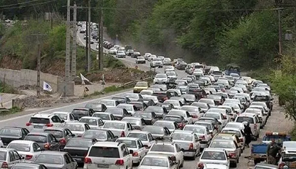 آخرین وضعیت جادههای شمالی اعلام شد؛ ترافیک سنگین در جاده چالوس و هراز | آخرین خبر
