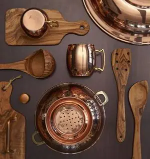  قابلمه ای که غذا بهش چسبیده و سوخته رو با این روش تمیز کن | آخرین خبر