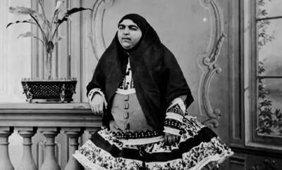  تاج السلطنه، دختر ناصرالدین شاه در 10 سالگی و در روز نامزدی اش؛ سال 1273(عکس)
