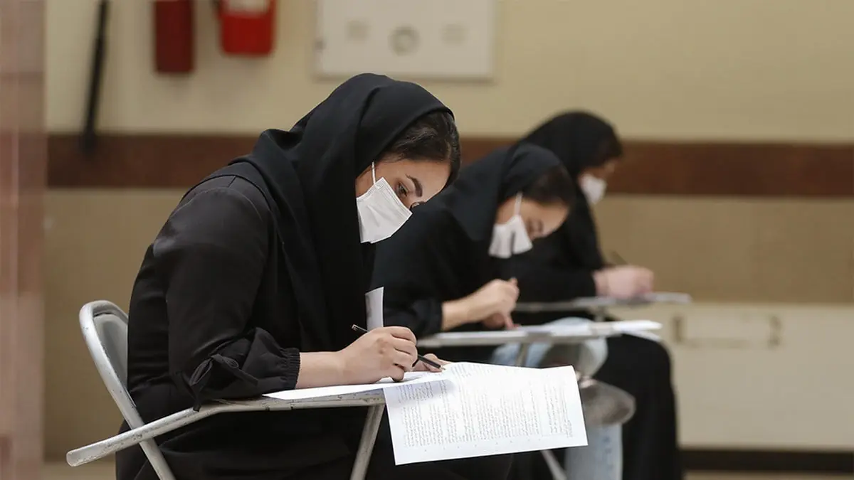 شرایط سخت کنکوریهای اهواز در تاریکی و گرمای ۵۰ درجه!