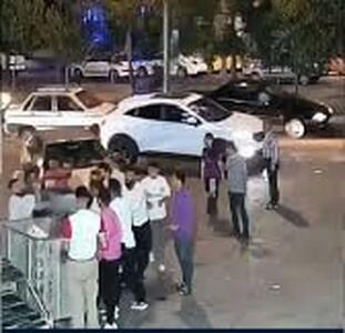 مزاحم یک دختر در تبریز به سطل زباله انداخته شد!