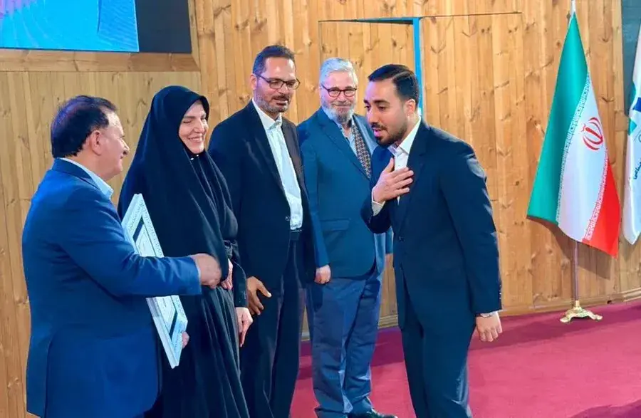 شهرداری کرج، شایسته دریافت «نشان ویژه مسئولیت اجتماعی در شرایط جنگ» شد
