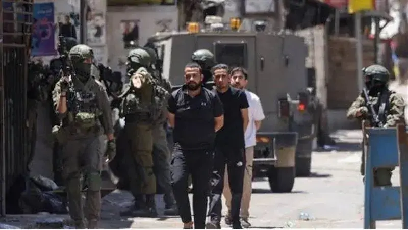 کرانه باختری در محاصره اشغالگران/ دیدهبان حقوق بشر: ۱۰۷ منطقه فلسطینی قربانی خشونت شدند