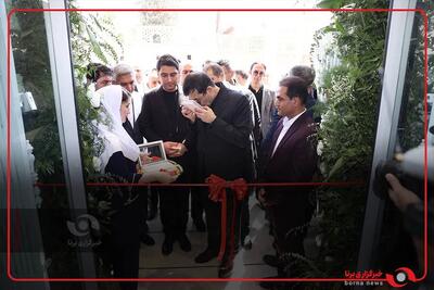  کلیپی از افتتاح مجتمع گردشگری سلامت و مرکز جراحی بینا توسط وزیر ورزش و جوانان