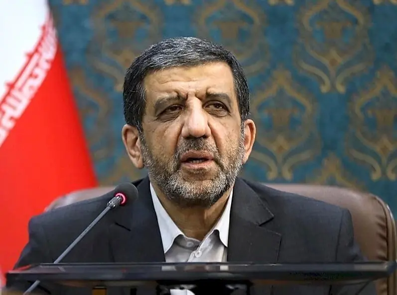ضرغامی خطاب به ترامپ: پیرزن رو از تاکسیخالی نترسون!