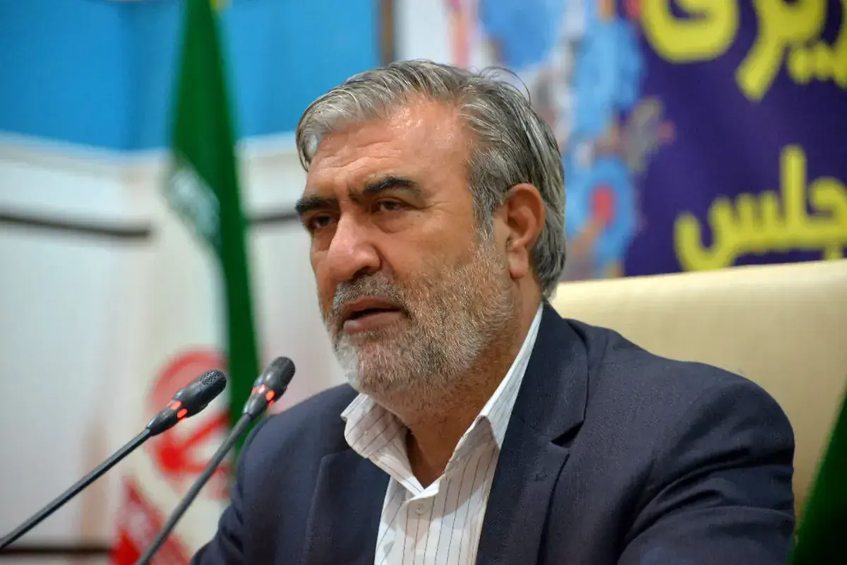 عزیزی: هرگونه خطای محاسباتی عواقب ناگواری برای دشمن خواهد داشت