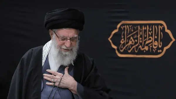 حضور فرزندان رهبر شهید در مراسم بزرگداشت چهلمین روز تدفین ایشان + عکس