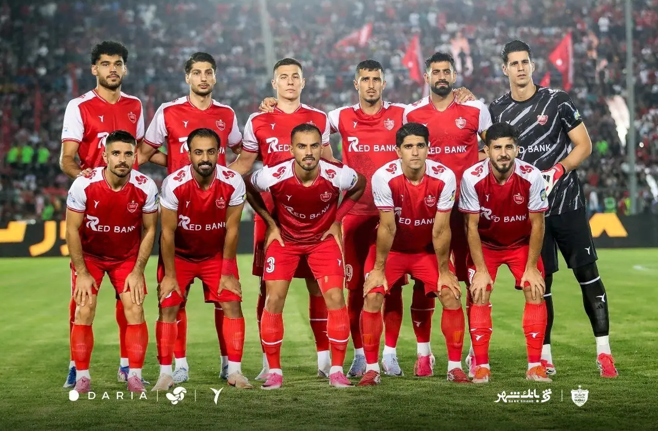 اتفاق عجیب در بازی پرسپولیس؛ کیت بازیکن بدون لوگو!