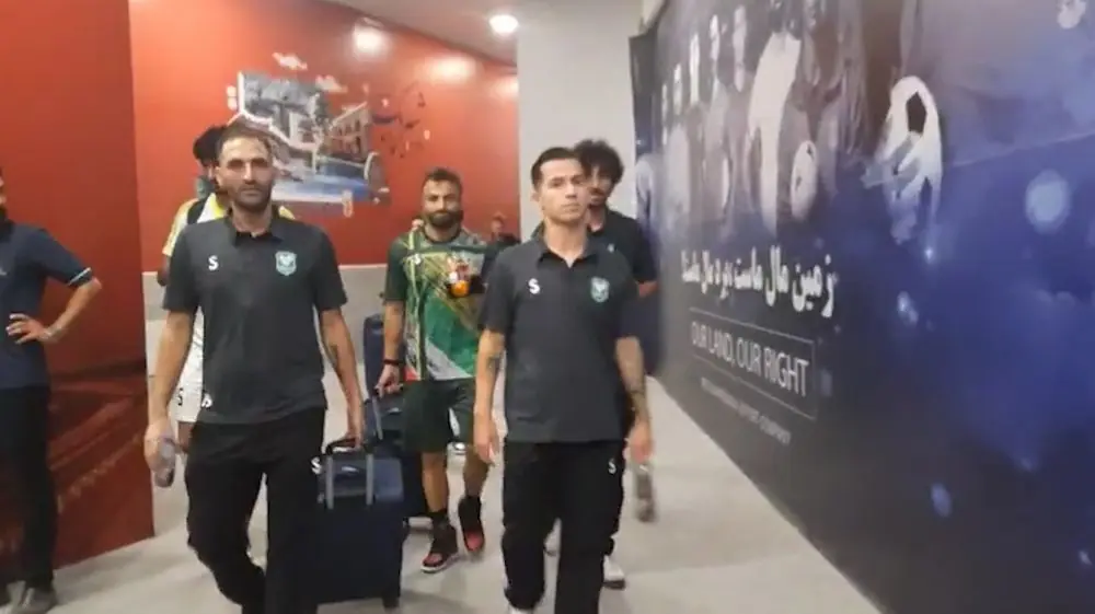  از صحبت نکردن بازیکنان خیبر تا خوش و بش دو سرمربی؛ حواشی پایان بازی مس شهربابک - خیبر