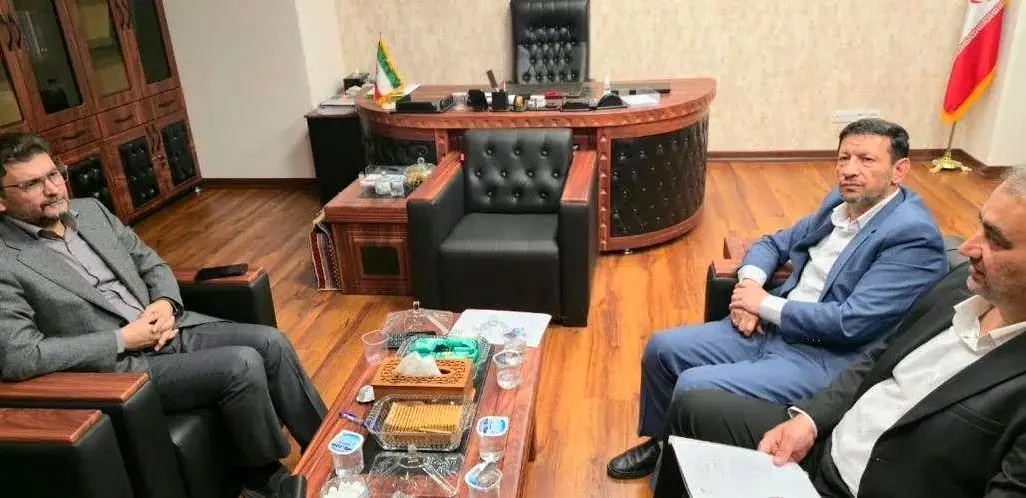 رایزنی رئیس کل دادگستری بوشهر با معاون معاون اول رئیسجمهور برای تسریع در مولدسازی و توسعه زیرساختها در استان