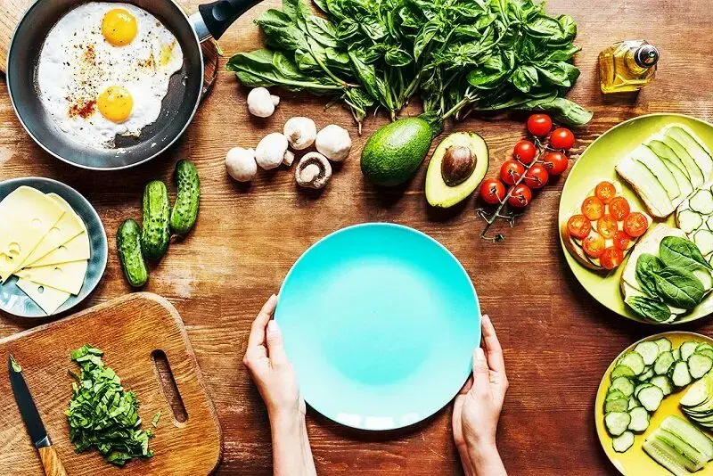 این خوراکیها کلسترول بد را پایین میآورند