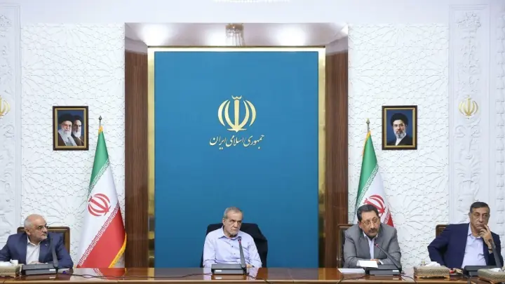 تأکید بر مدیریت مصرف و افزایش بهره وری انرژی در صنایع/ لزوم نقش آفرینی بیشتر رسانهها در فرهنگسازی مصرف بهینه انرژی