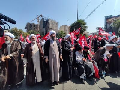  مسجد زمانی موفق است که مامنی برای حل مشکلات مردم باشد