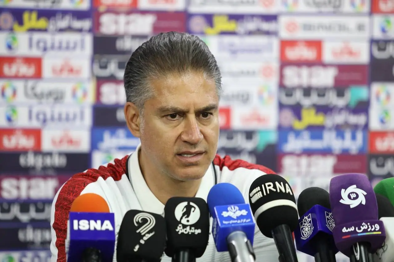 سرمربی تیم فولاد: فوتبالمان روزبهروز بهتر و هماهنگتر میشود