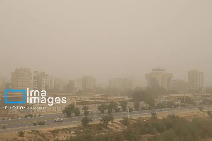  گرد و غبار آسمان زنجان را فرا می‌گیرد