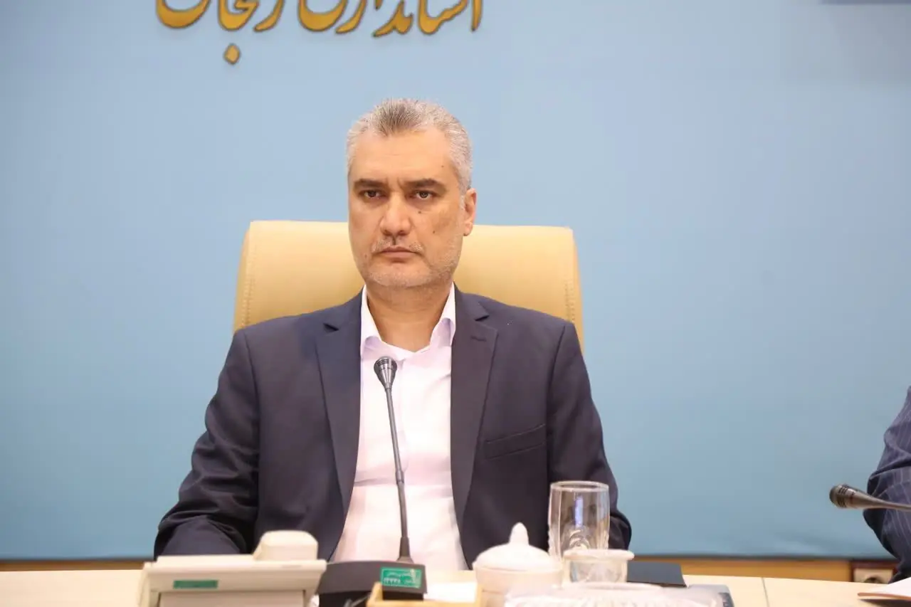 خودروی لکسوس استانداری زنجان در سفر وزیر نیرو، تشریفاتی و امانی بود