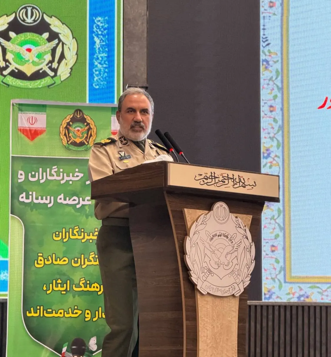 خبرنگاران، عملیات روانی دشمن را خنثی کنند/آماده شلیک به قلب دشمن هستیم