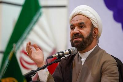 تولیت حرم شاهچراغ(ع): دشمن در جنگ فرهنگی بهدنبال تغییر محاسبات فکری جامعه است