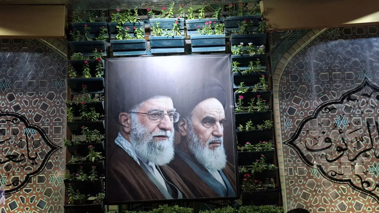  حال و هوای حرم رضوی پیش از مراسم اربعین تدفین رهبر شهید